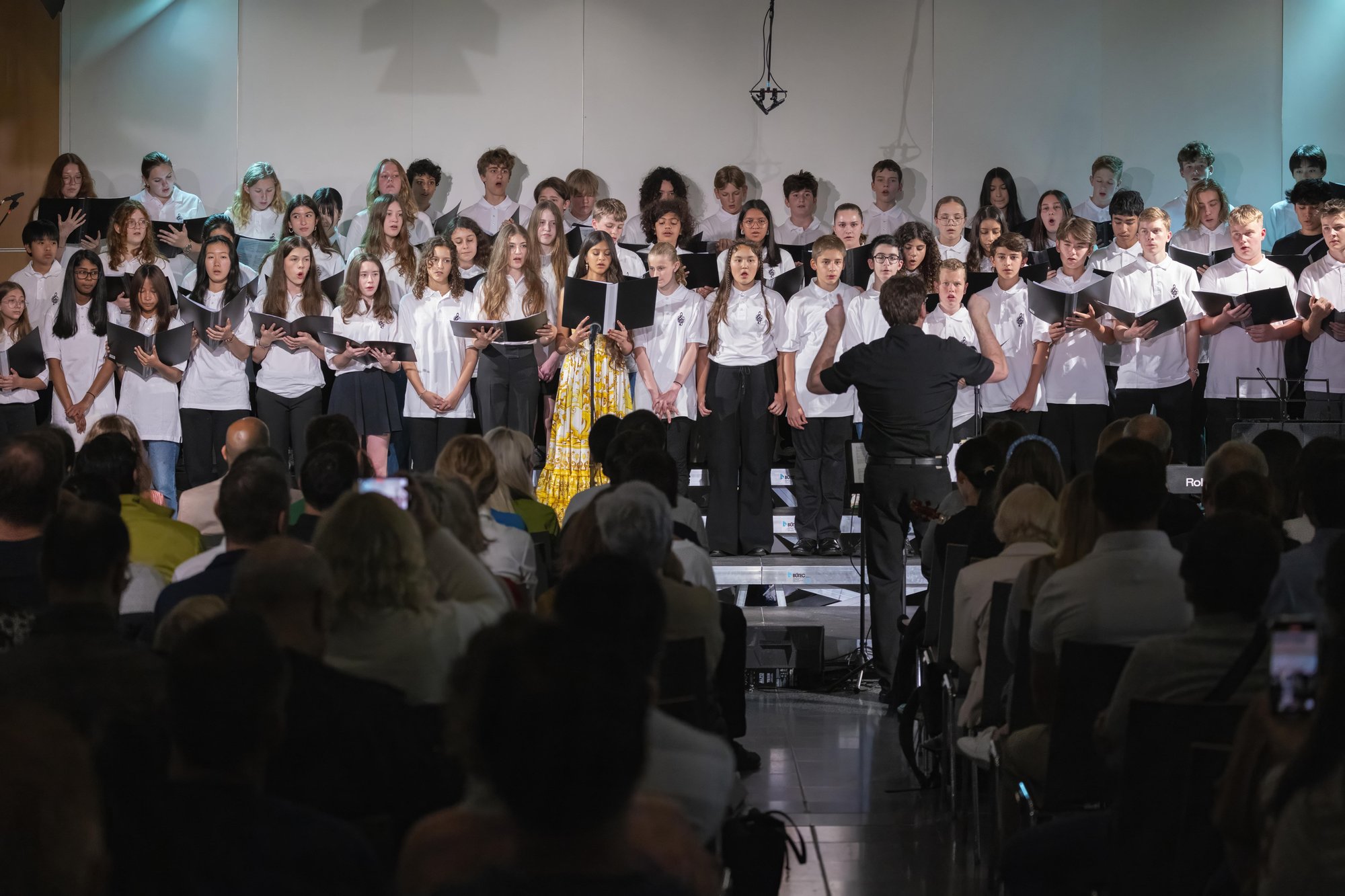 institut-montana-choir-concert-2024