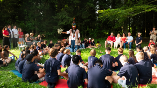 Image for Indigenous Leader Manari Ushigua Visits Institut Montana Switzerland